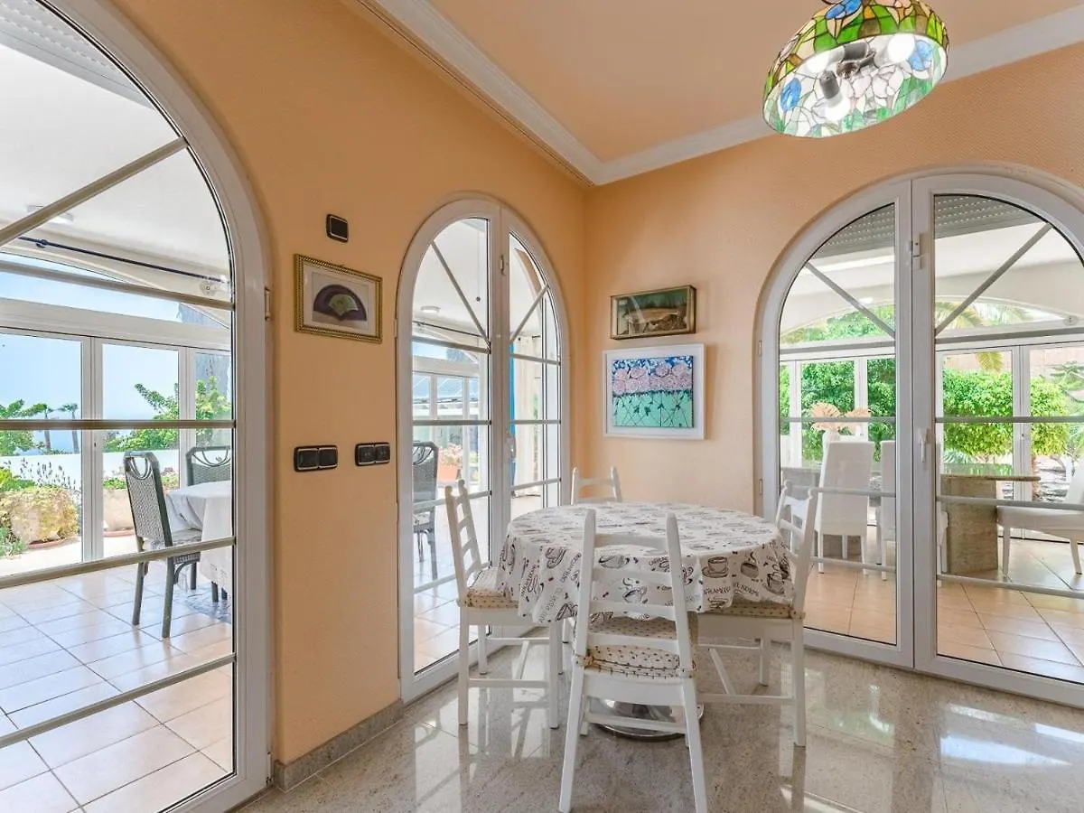 Gorgeous Golf Villa Costa Adeje  Costa Adeje (Tenerife)