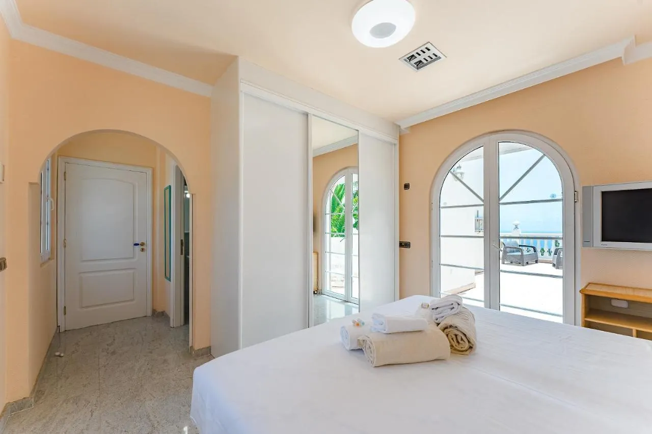 Gorgeous Golf Villa Costa Adeje  Costa Adeje (Tenerife)