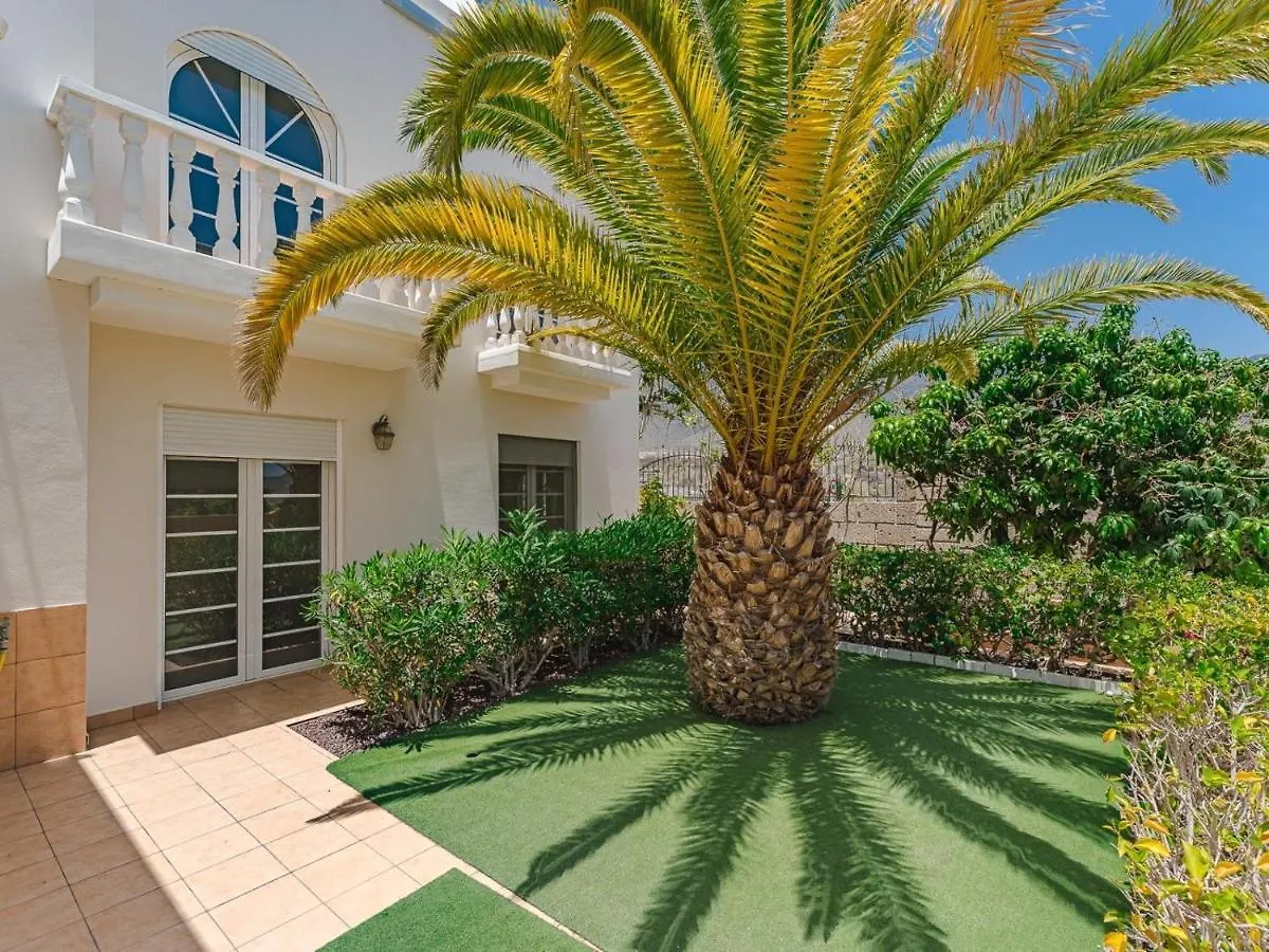 בית נופש אדחה Gorgeous Golf Villa ספרד