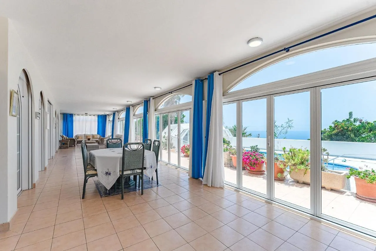 אדחה Gorgeous Golf Villa ספרד